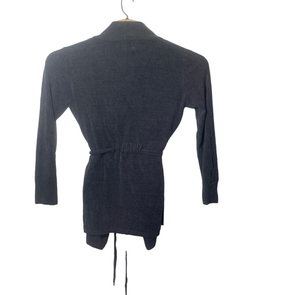 Barefoot Dreams Large Gray Belted Cardigan Ulta‎ Light Pockets - Picture 5 of 5